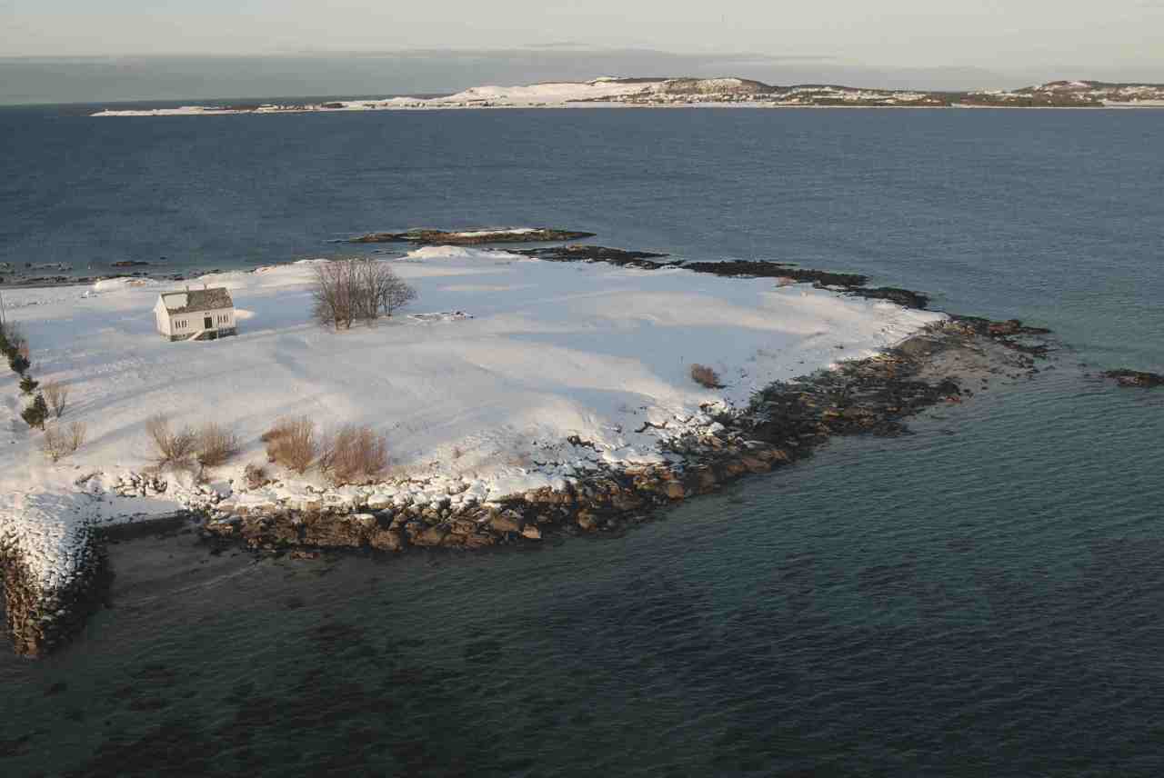 Norwegian holiday hideaway nestles on remote&nbsp;island