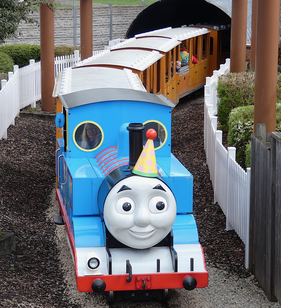 Thomas Land 15th Birthday at Drayton Manor –&nbsp;review