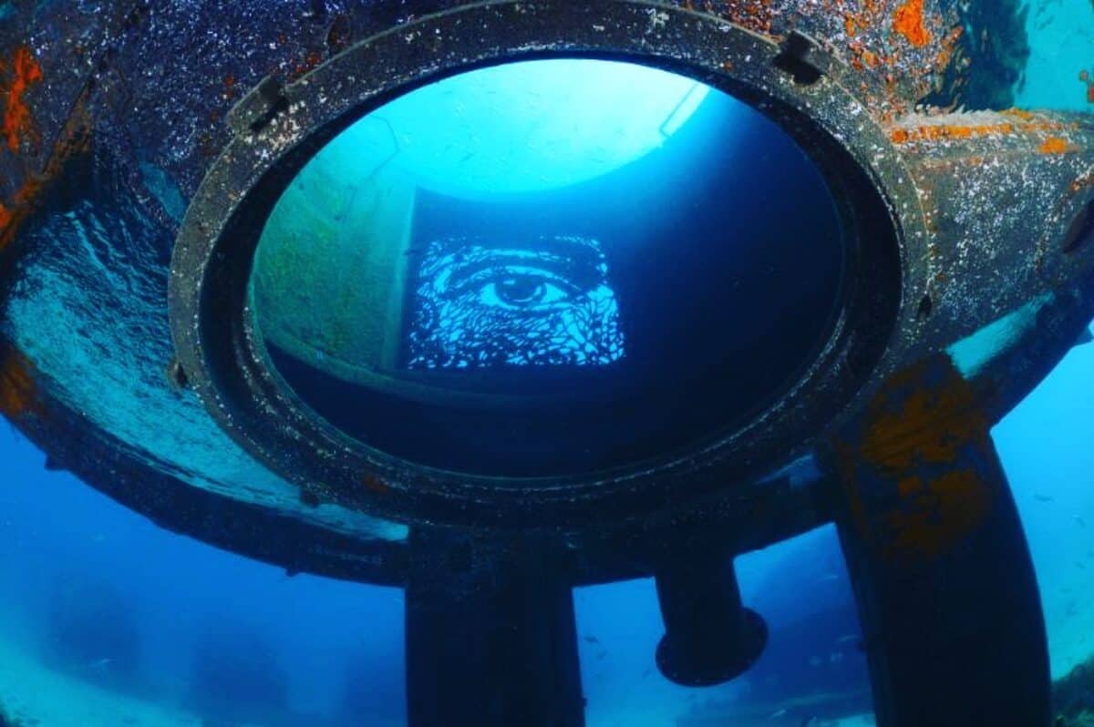 Underwater art gallery makes splash at travel awards&nbsp;ceremony